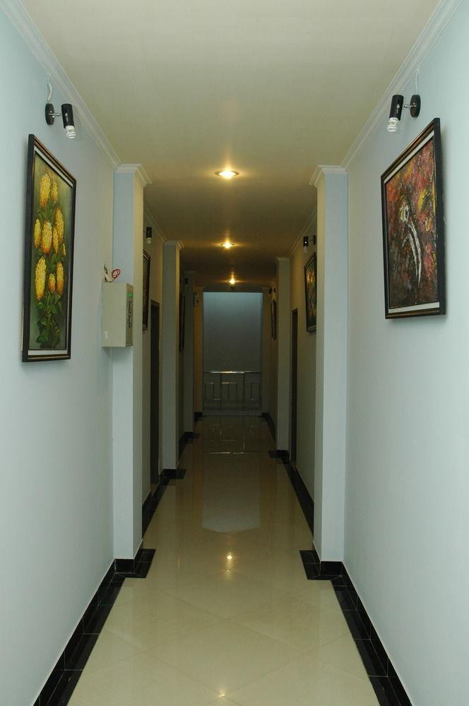 Unik 2*