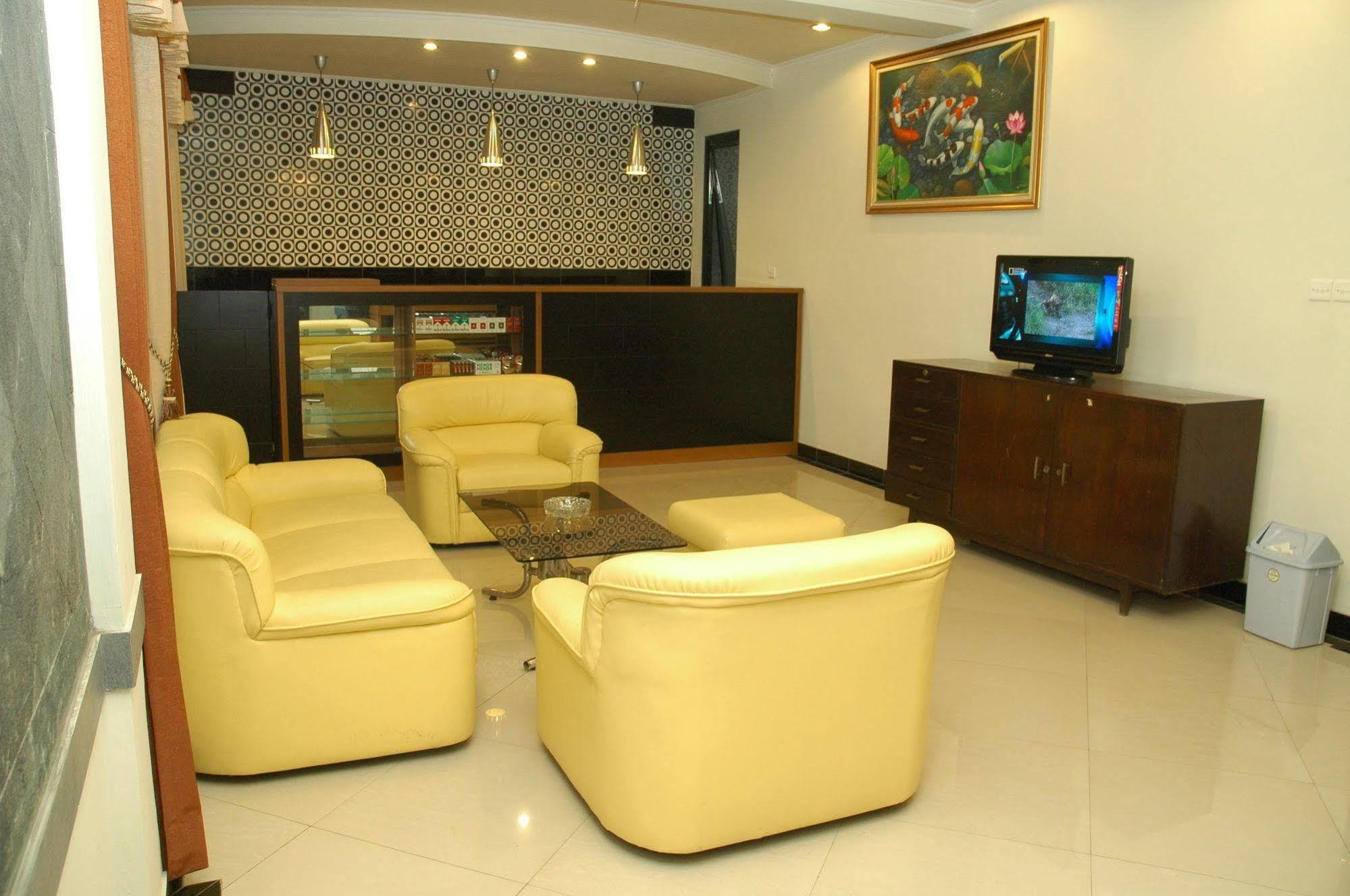 Unik Resor 2*