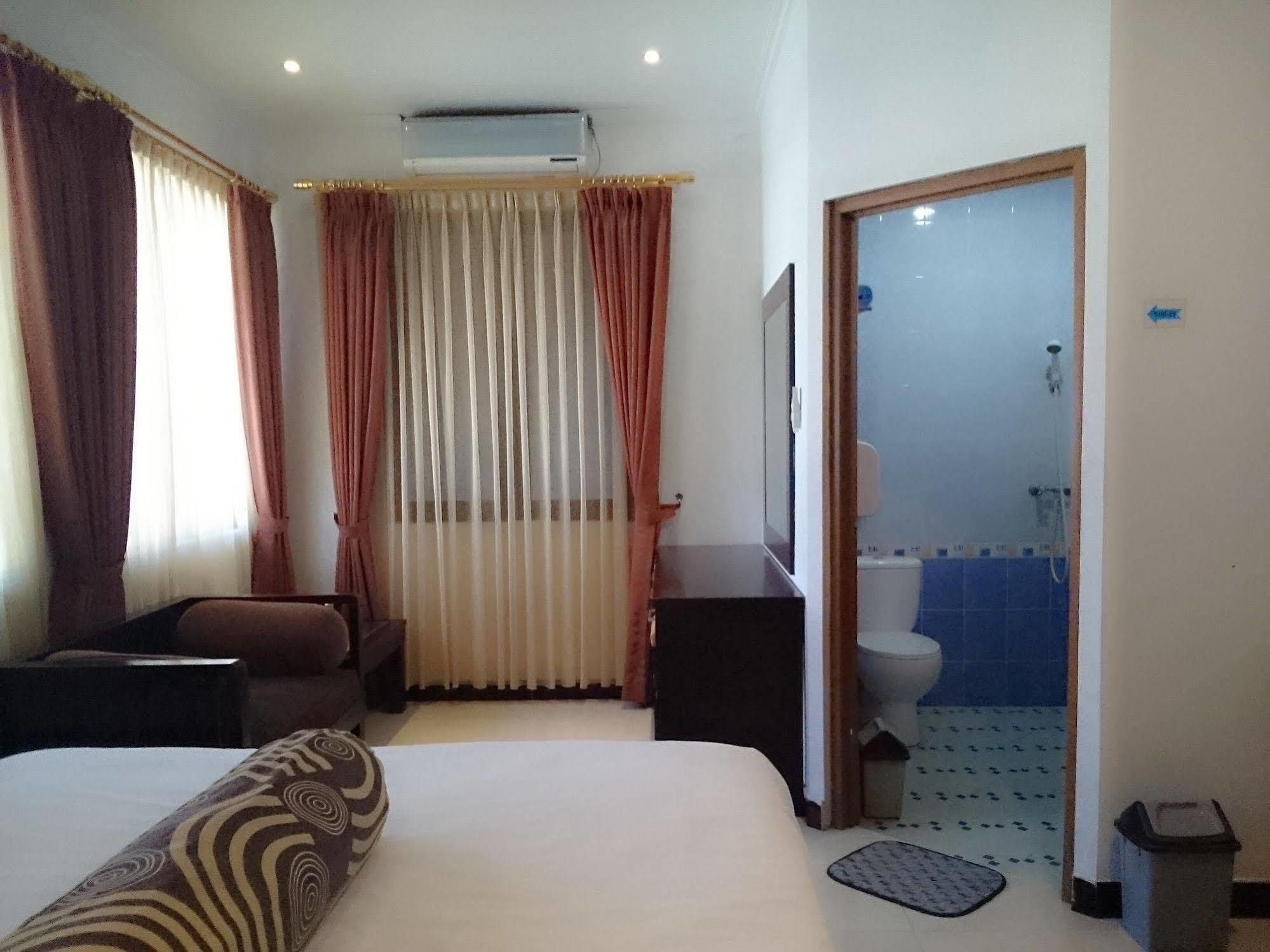 Resor Unik 2*