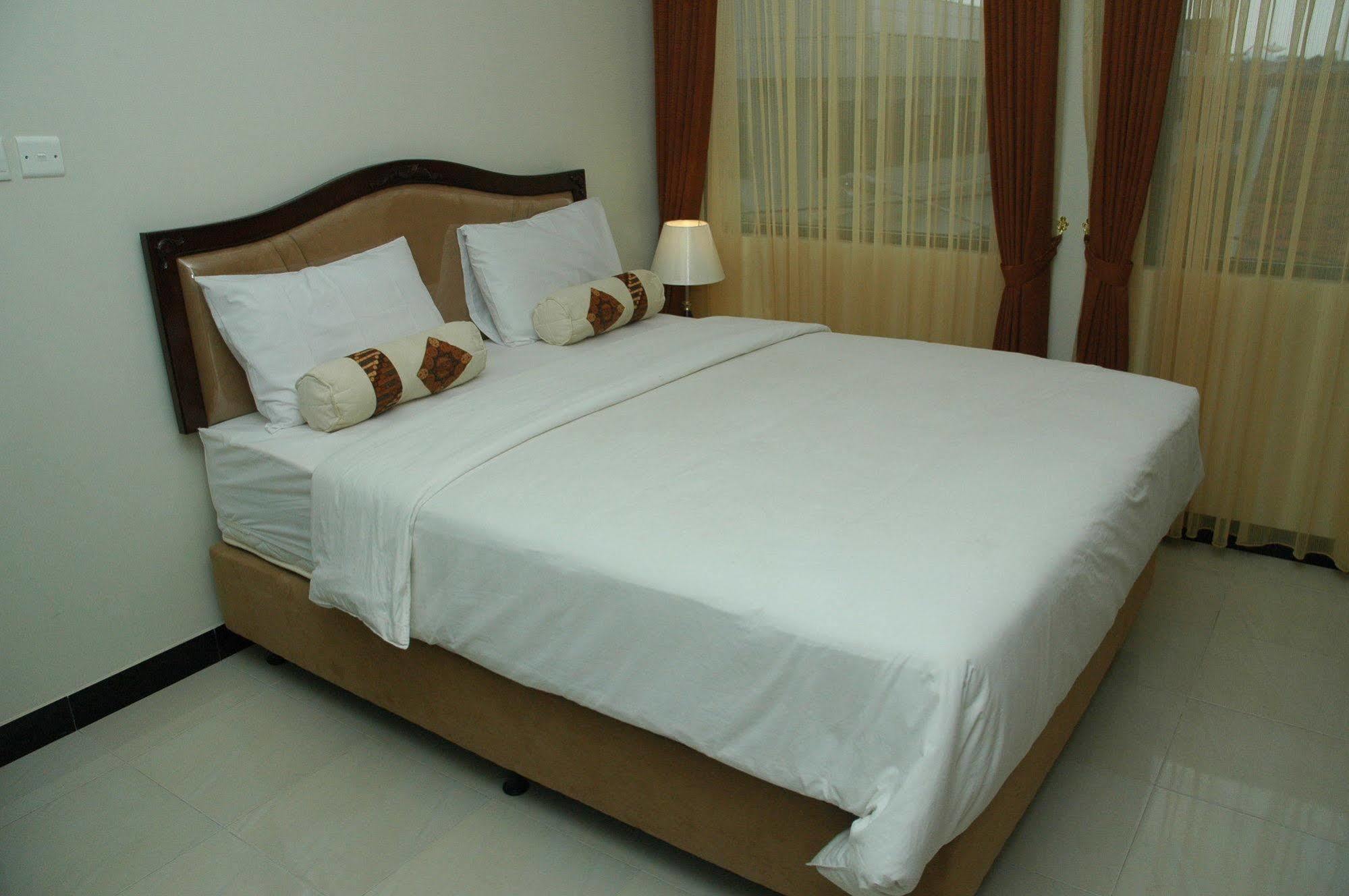 Resor Unik 2*